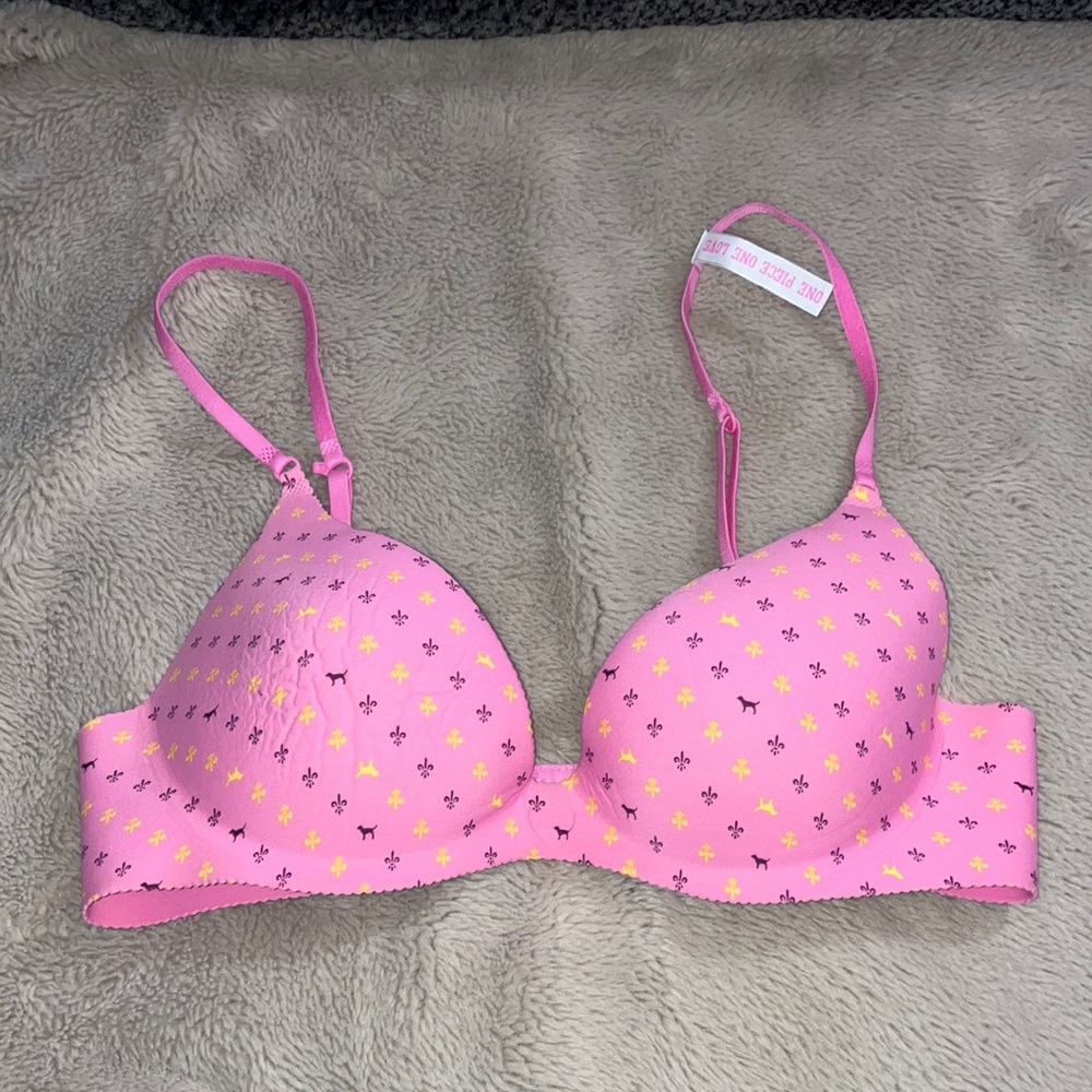 Victoria's Secret Pink Patterned Lightly Padded T-Shirt Bra